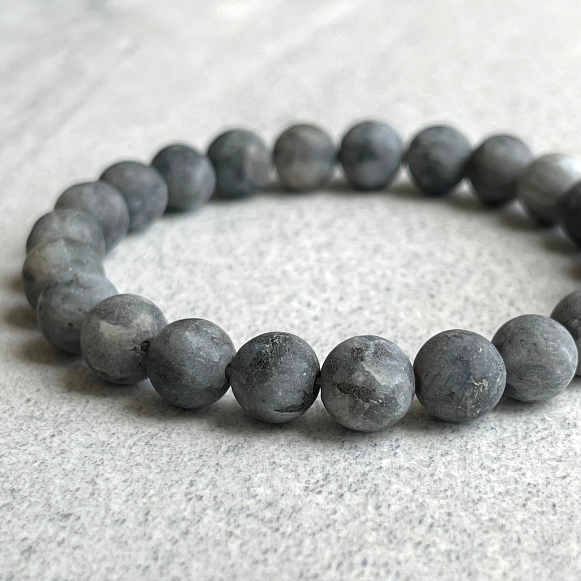 Black labradorite bracelet deals