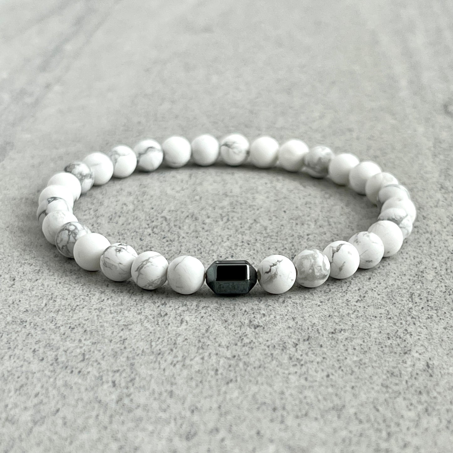 Matte White Howlite Bracelet with Hexagon Hematite